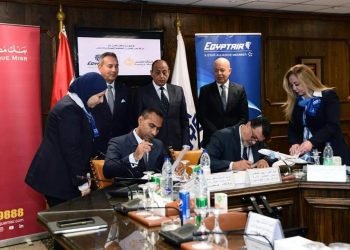 وزير الطيران المدني يشهد توقيع بروتوكول تعاون بين مصر للطيران وبنك مصر في مجال التحصيل الإلكتروني