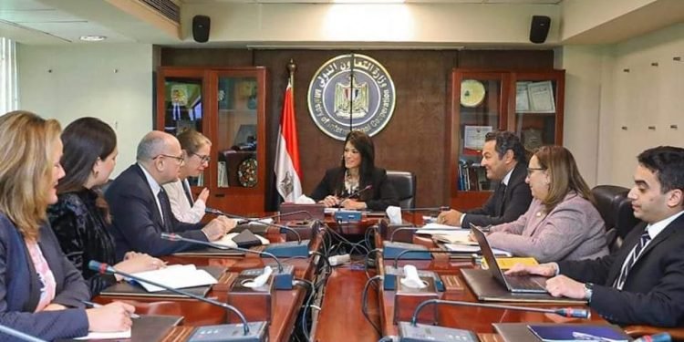 وزيرة التعاون الدولي تُتابع مع بعثة مجموعة البنك الدولي تنفيذ مشروع تحفيز ريادة الأعمال من أجل خلق فرص العمل ومناقشة تطورات الاستراتيجية القطرية 2023-2027