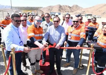 افتتاح محطة طاقة شمسية بقدرة 36 ميجاوات بمنجم السكرى