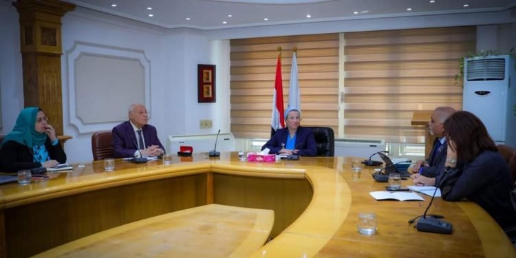 وزيرة البيئة تناقش مع مدير مكتب برنامج الأغذية العالمي التعاون الثنائي في المرحلة الجديدة من البرنامج ٢٠٢٣-٢٠٢٧