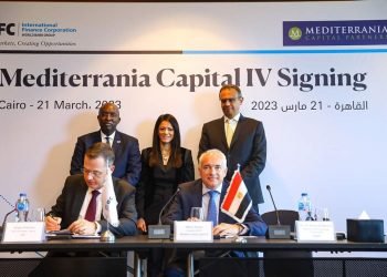 تعزيزًا العلاقات بين جمهورية مصر العربية ومؤسسة التمويل الدولية