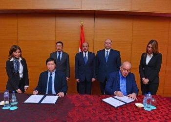 تحت رعاية وزارة الطيران المدنى توقيع مذكرة تفاهم بين شركة ميناء القاهرة الجوى وشركة شانجى الدولية للمطارات.