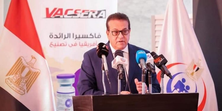 خالد عبدالغفار: إنتاج 100 مليون جرعة سنويًا بناء على الاتفاقية بين «فاكسيرا» و«سيرم» الهندية