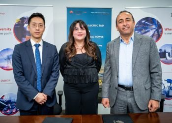 هواوي توقع اتفاقية مع السويدي إليكتريك T&D للتعاون في المشروعات القومية في مجالات حلول الطاقة الشمسية وشحن السيارات والأتوبيسات الكهربائية