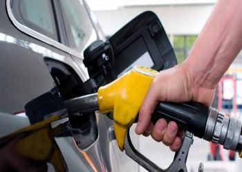 الحكومة تقرر رفع أسعار البنزين و المازوت و غاز السيارات … التطبيق الثانية فجرا