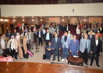 إبراهيم العربي يؤكد أهمية الدور الاجتماعي وانعكاسه على المجتمع والمؤسسات