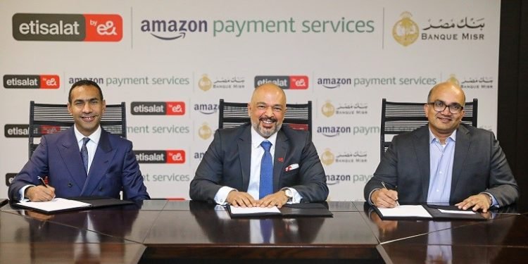 اتصالات مصر من e& وبنك مصر و أمازون لخدمات الدفع الإلكتروني يتعاونون لتوفير الخدمات الرقمية في مصر