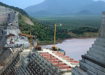 مخاطر البيئة الاجتماعية و التوترات الجيوسياسية في تقرير ستاندرد اند بورز