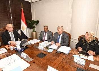 “الشركة القابضة للمياه والصرف” تعتمد القوائم المالية والحسابات الختامية للشركة