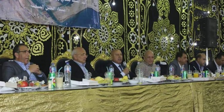 وزير النقل يزور ميناء السخنة ويتناول وجبة الإفطار مع العاملين بمشروع استكمال تطوير الميناء