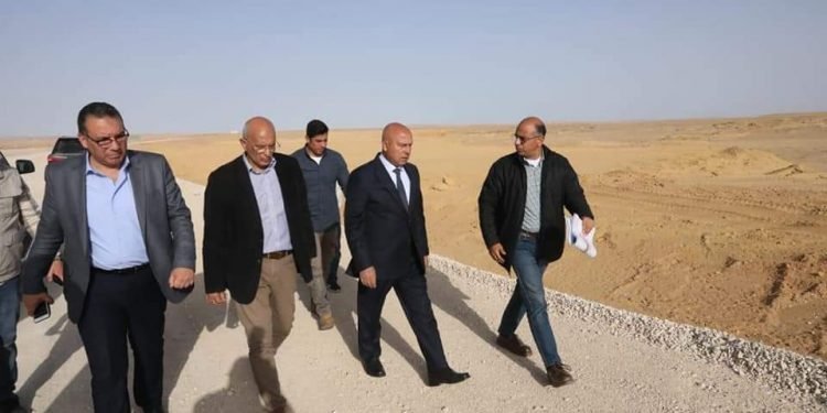 وزير النقل يتفقد الخط الأول للقطار الكهربائي السريع السخنة في المسافة من محطة العاصمة وحتى محطة السخنة