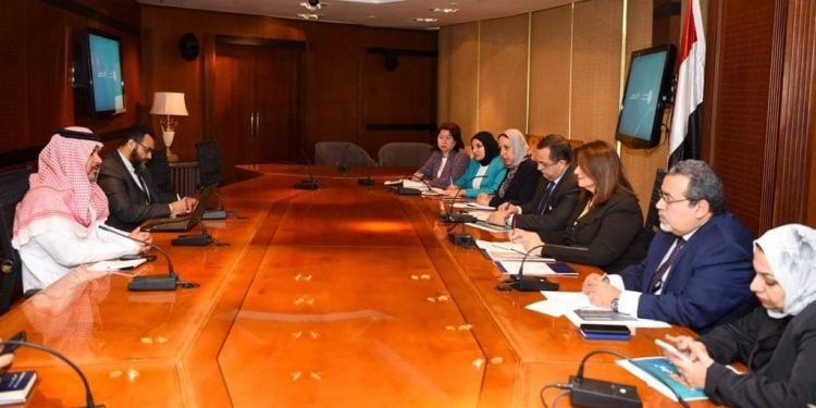 وزيرة الهجرة تلتقي الملحق العمالي السعودي استعدادا لإطلاق حملة توعية للمصريين العاملين بالمملكة