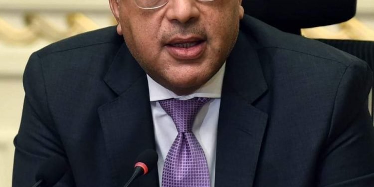 رئيس الوزراء يهنئ شيخ الأزهر بعيد الفطر المبارك