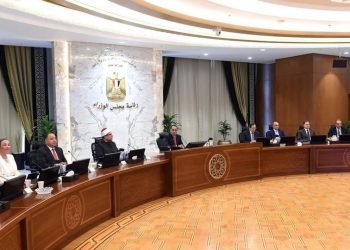 رئيس الوزراء: مؤسسات الدولة المصرية تحركت منذ اليوم الأول للأزمة بالسودان الشقيق لتسهيل وتأمين عودة أبناء مصر