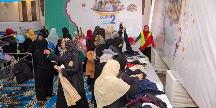 صندوق تحيا مصر ينظم معرض دكان الفرحة لتوفير ملابس العيد لصالح 1000 أسرة بالشرقية