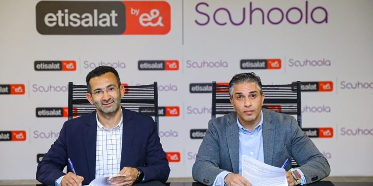 اتصالات مصر من e&توقع بروتوكول تعاون مع شركة “سهولة” لإتاحة خدمات تقسيط المشتريات