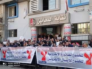 منها المحامين و المهندسين و الأطباء.. الضرائب تعفي الكيانات الفردية من الفاتورة الالكترونية