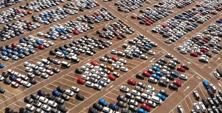 7.2 مليون جنيه حصيلة البيع بجلسة المزاد العلنى لسيارات جمارك القاهرة اليوم