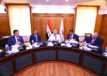 وزيرة التضامن الاجتماعي تعقد اجتماعًا مع رؤساء قطاعات بنك ناصر الاجتماعي.. وتناقش خطط هيكلة البنك