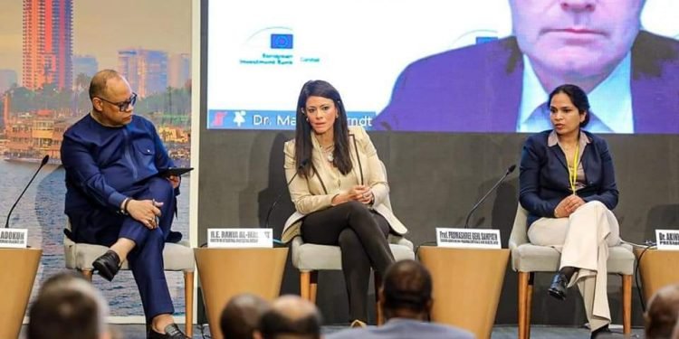 وزيرة التعاون الدولي تُشارك في جلسة نقاشية حول مبادرة “المؤسسة الأفريقية للتكنولوجيا الصيدلانية”