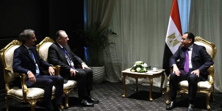 رئيس الوزراء يلتقى الأمين العام المساعد ومدير المكتب الإقليمي للدول العربية ببرنامج الأمم المتحدة الإنمائي