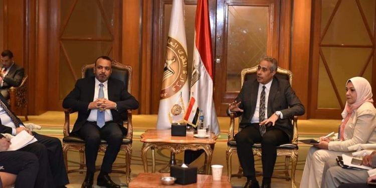 وزير القوي العامله : “حَلٌ جذريَ” لعودة مستحقات “المعاشات التقاعدية” لمصريين كانوا في العراق .