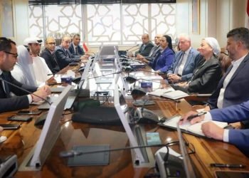 وزيرة البيئة تلتقى وفد شركة “MLG” الإماراتية لبحث استغلال المنطقة الخضراء وعدد من المحميات الطبيعية بجنوب سيناء
