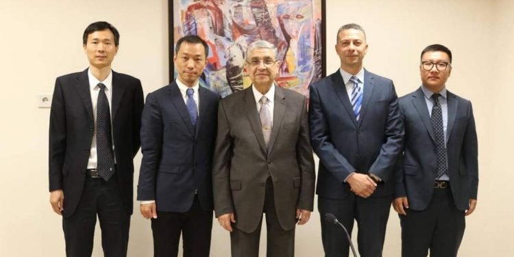 وزير الكهرباء يستقبل نائب الرئيس التنفيذى لشركة CTGI الصينية لبحث سبل دعم وتعزيز التعاون المشترك والاستثمار