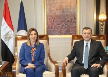 وزيرا السياحة والثقافة يبحثان وضع خطة عمل للترويج لمنتج السياحة الثقافية ذات البعد الترفيهي محلياً وعالمياً