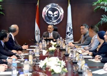 رئيس هيئة الاستثمار يلتقي ممثلي شركة تويوتا