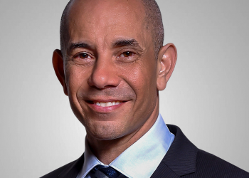 المشرق يعين محمد عبد الرازق رئيساً للتكنولوجيا والتحول والمعلومات للمجموعة