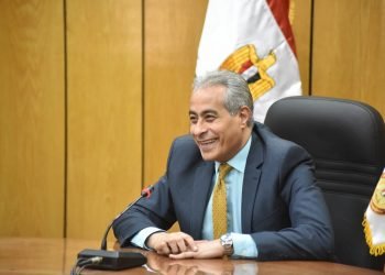 القوى العاملة : غدا الخميس اجازة بأجر كامل للعاملين بالقطاع الخاص عوضا عن الإثنين الأول من مايو