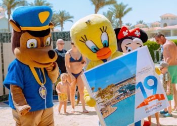 منتجع بيك الباتروس دانا بيتش يحتفل بالعيد السنوى التاسع عشر بالغردقة