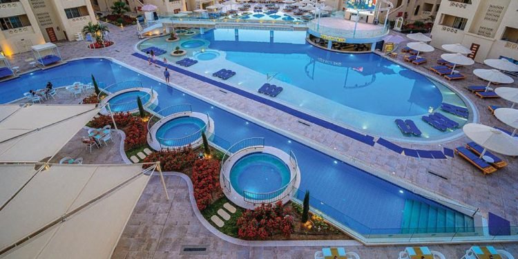 اختيار ٣ منتجعات لمجموعة بيك الباتروس من أفضل ١٠٠ منتجع على مستوى العالم