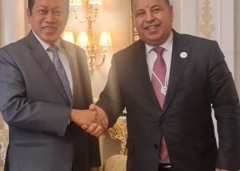 بحث فرص عقد اتفاقية تجارة حرة مع ماليزيا لزيادة التبادل التجاري بين البلدين