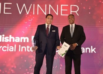 مجلة «أفريكان بانكر»: «هشام عز العرب» أفضل مصرفي عمل طوال مسيرته المهنية  لتعزيز الخدمات المصرفية والمالية