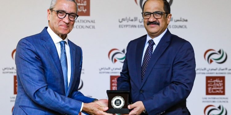 “مجلس الإمارات للمستثمرين بالخارج” يوقع مذكرة تفاهم مع “مجلس الأعمال المصري الإماراتي”