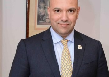 صبور تشرف علي تنفيذ المرحلة الاولي لفرع النادي الأهلي بالتجمع باستثمارات 1.3 مليار جنيه