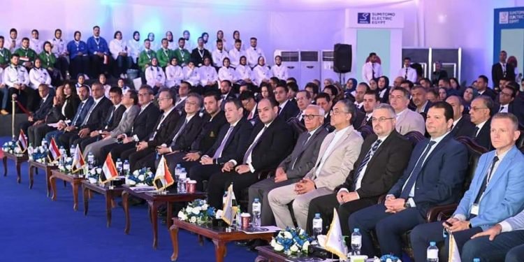 وزير التجارة والصناعة يضع حجر الأساس للمرحلة الأولى لمصنع الضفائر الكهربائية للسيارات التابع لشركة سوميتومو إلكتريك إيجيبت