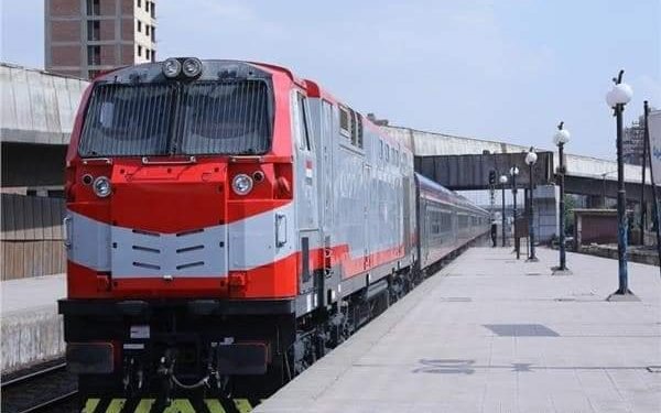 وزير النقل: تشغيل قطارات إضافية بمناسبة عيد الأضحى المبارك .