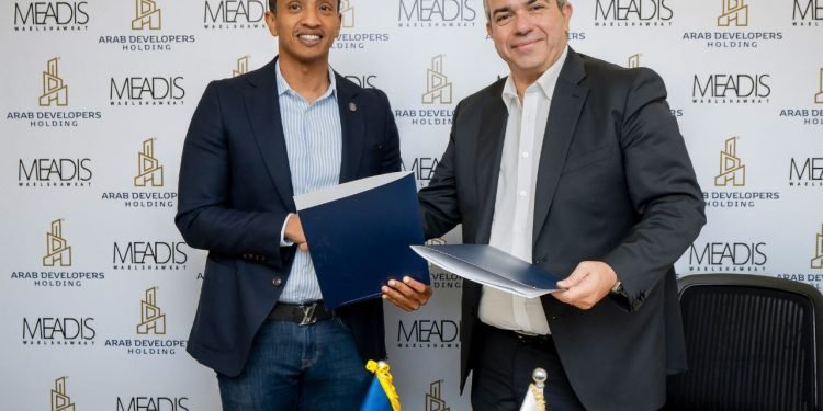 “المطورون العرب القابضة” تتعاقد مع “ميادس” لإدارة الوحدات التجارية ب”نيووم أكتوبر” وتحقيق أعلى عائد للعملاء