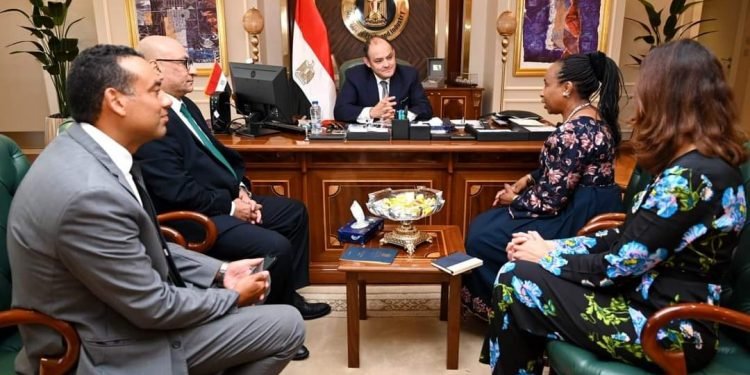 وزير التجارة والصناعة يلتقي وفد منظمة الأمم المتحدة للتنمية الصناعية “اليونيدو”