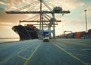 اقتصادية قناة السويس.. نشاط لافت لميناءي السخنة والأدبية باستقبال 236 سفينة خلال الربع الأخير للعام المالي 22/23