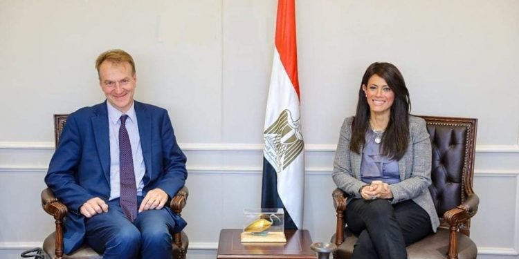 وزيرة التعاون الدولي تلتقي المستشار الخاص للمفوض السامي لمنظمة الأمم المتحدة لشئون اللاجئين.