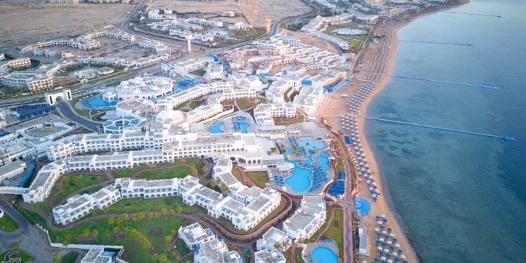 الباتروس للفنادق ضمن أفضل ١٠٠ منتجع على مستوى العالم للسوق الروسي