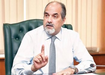 رئيس شركة الأولي يطالب بجهة رقابية منظمة للعلاقة الثلاثية بين الممول والعميل والمطور