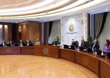 الوزراء يوافق علي السماح بقيد المستثمر الأجنبي بسجل المستوردين