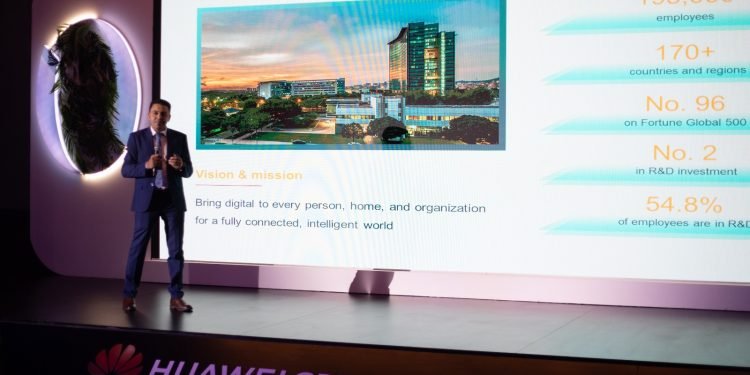 هواوي تدعو لبناء مستقبل أكثر استدامة لقطاع البترول في مصر من خلال قمة Green Field 2023