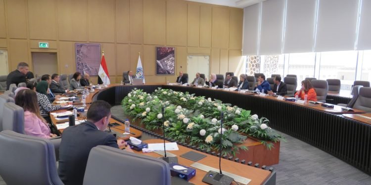 رئيس البنك الاسيوي : ضخ 50 مليون دولار من التمويلات في استثمارات لمواجهة التغيرات المناخية