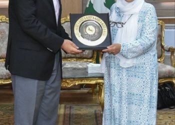 محافظ الشرقية يسلم 20 جهازا كهربائيا لفتيات المحافظة المقبلات على الزواج